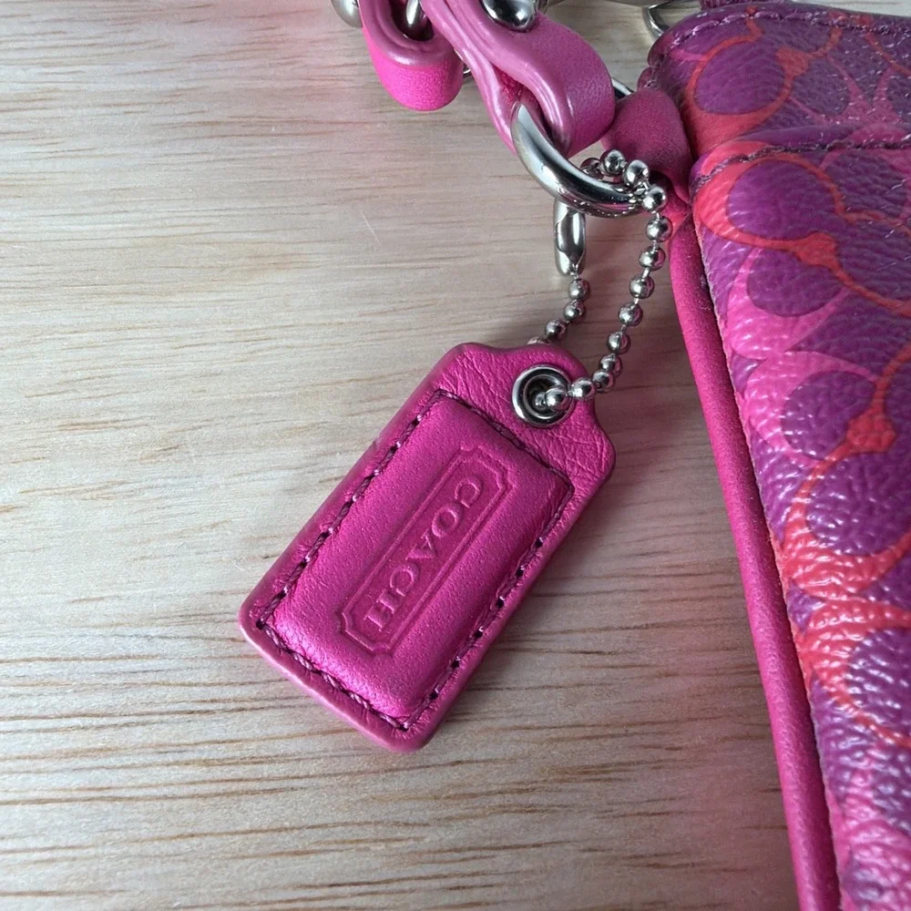 Coach 50480 Waverly Signature Wristlet Purse Case Clutch Pouch Magenta